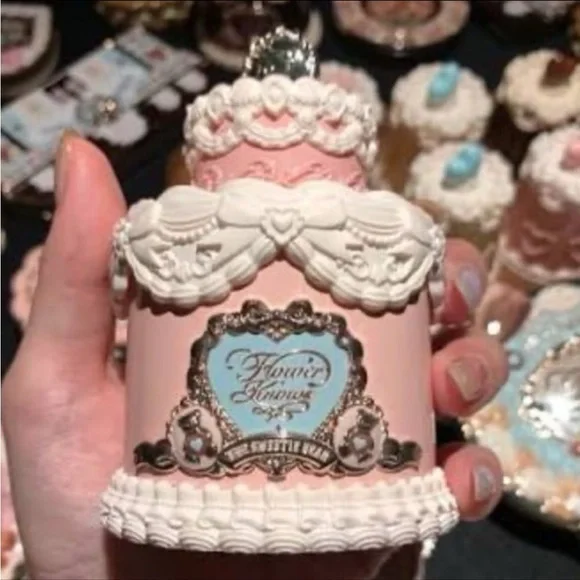 Flower Knows Sweetie Bear Perfume Fragrance in Honey Lemon BNIB - Picture 5 of 11